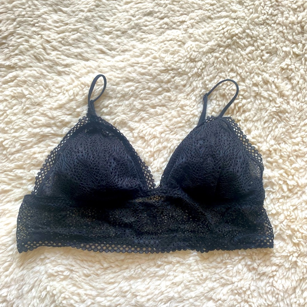 BLACK BRALETTE 🖤
